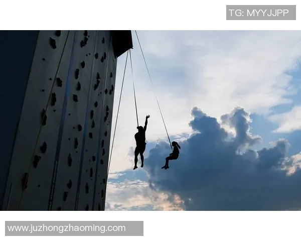 成都攀岩队的防守策略揭秘与攀岩深度分析